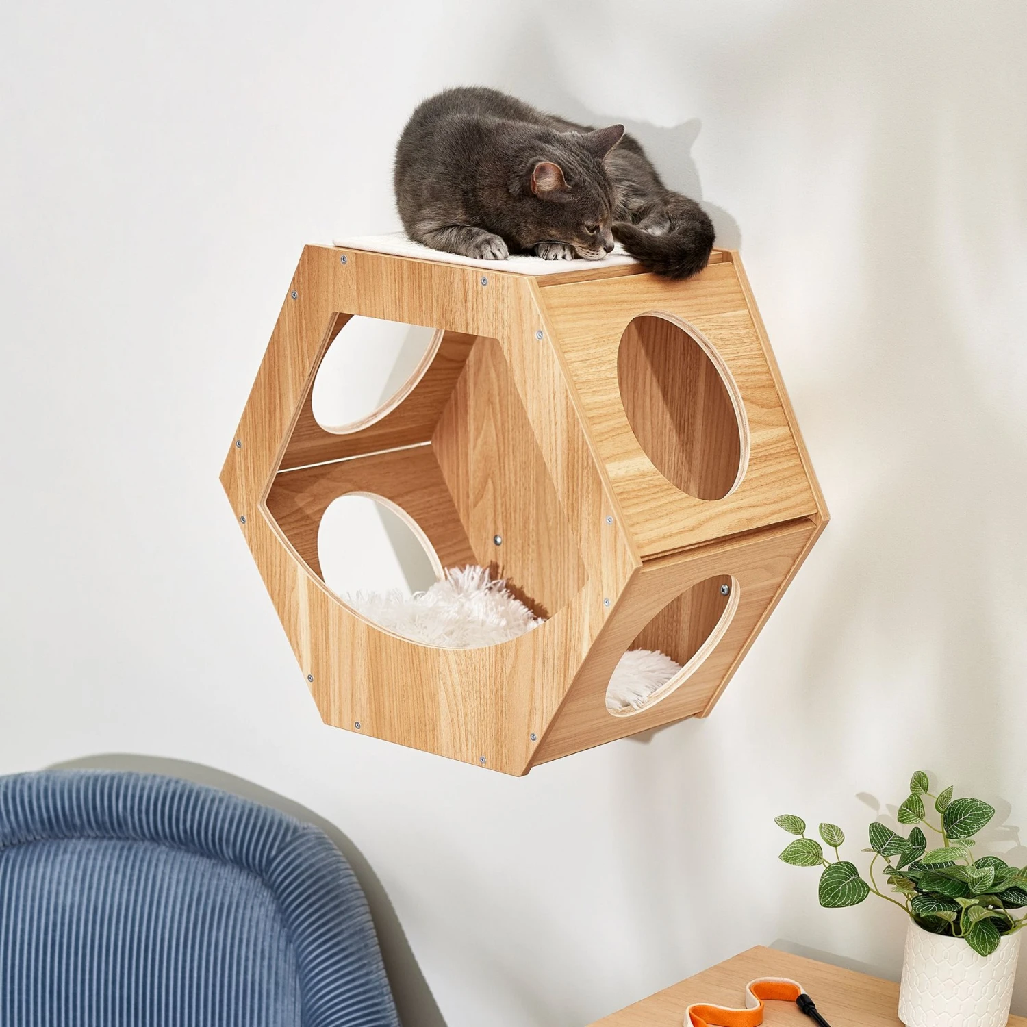 Frisco Hexagon Wall Mounted Cat Wall Shelf 3 Frisco Hexagon Wall Mounted Cat Wall Shelf